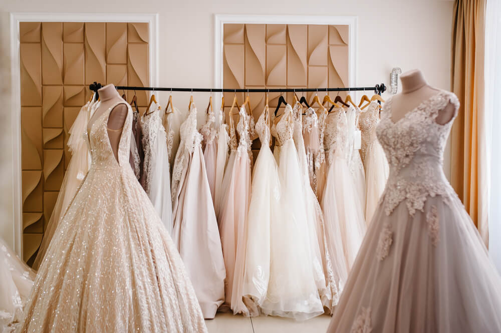 How to Choose the Bridal Shop That’s Just Right for You