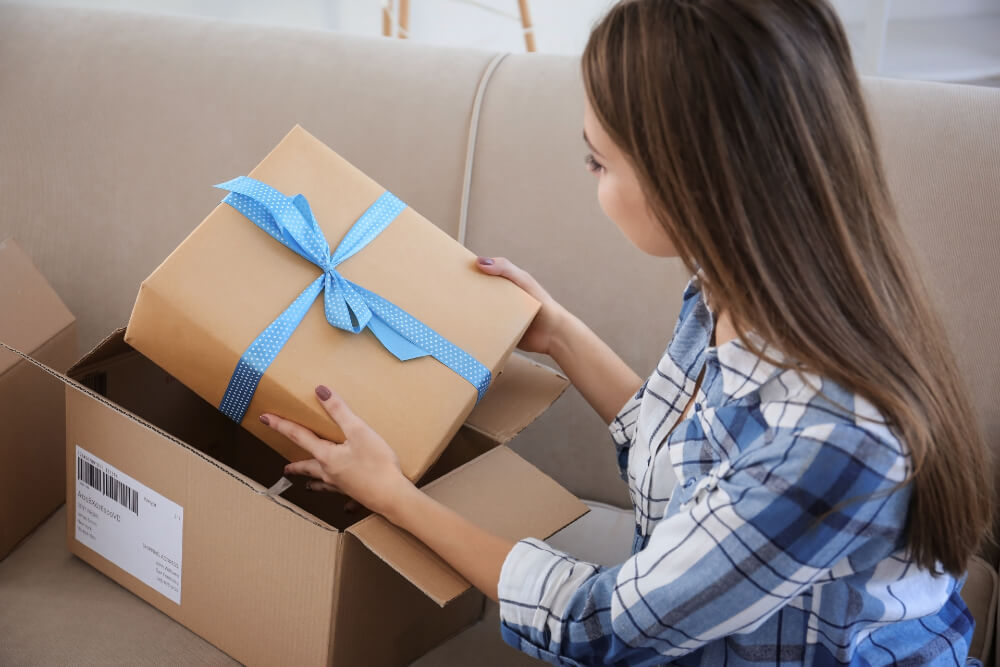 Virtual Wedding Gift Etiquette Everyone Should Know