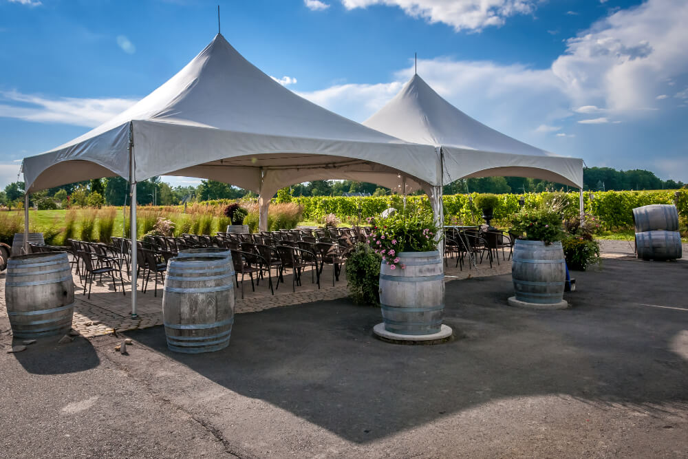 How to Create a Signature Cocktail for Your Outdoor Tent Wedding