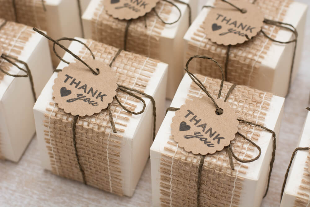 6 Unique Winter Wedding Favors to Wow Your Guests