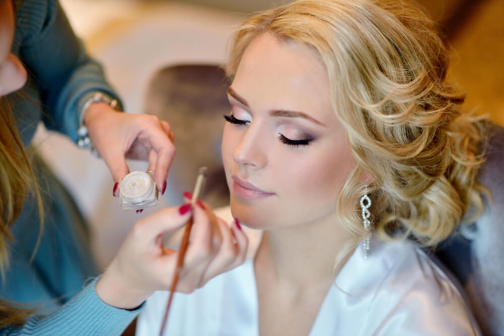 5 Spring Bridal Makeup Tips for Outdoor Weddings