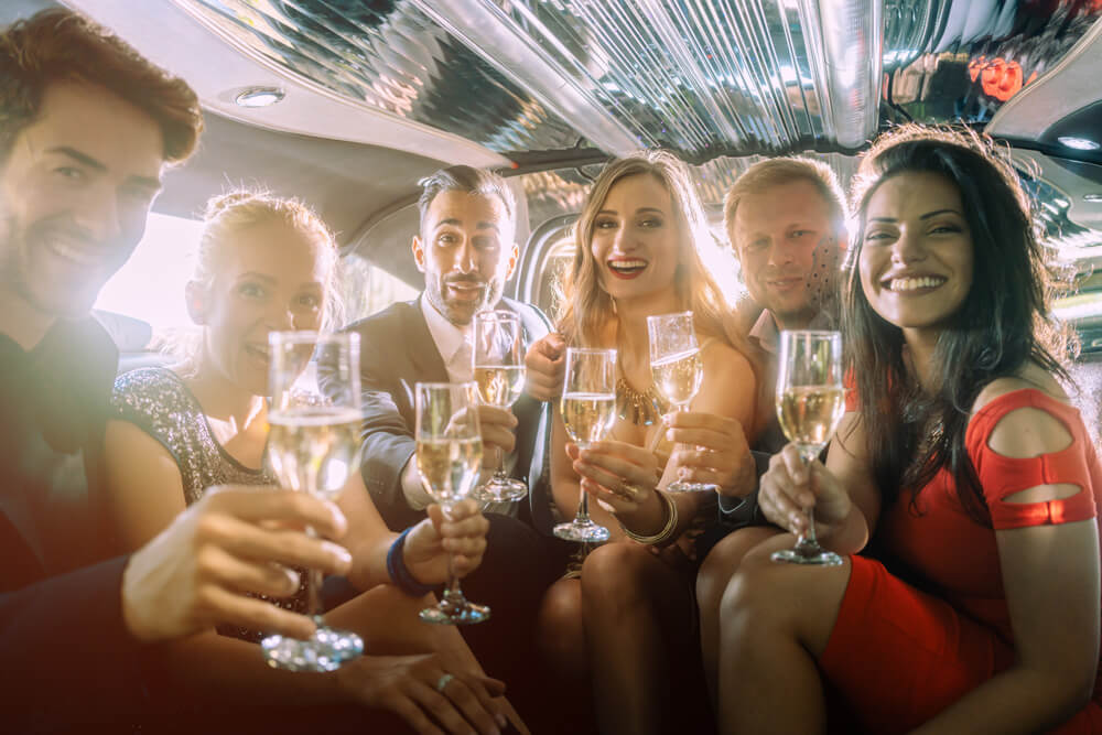 Pros and Cons of Having a Joint Bachelor and Bachelorette Party