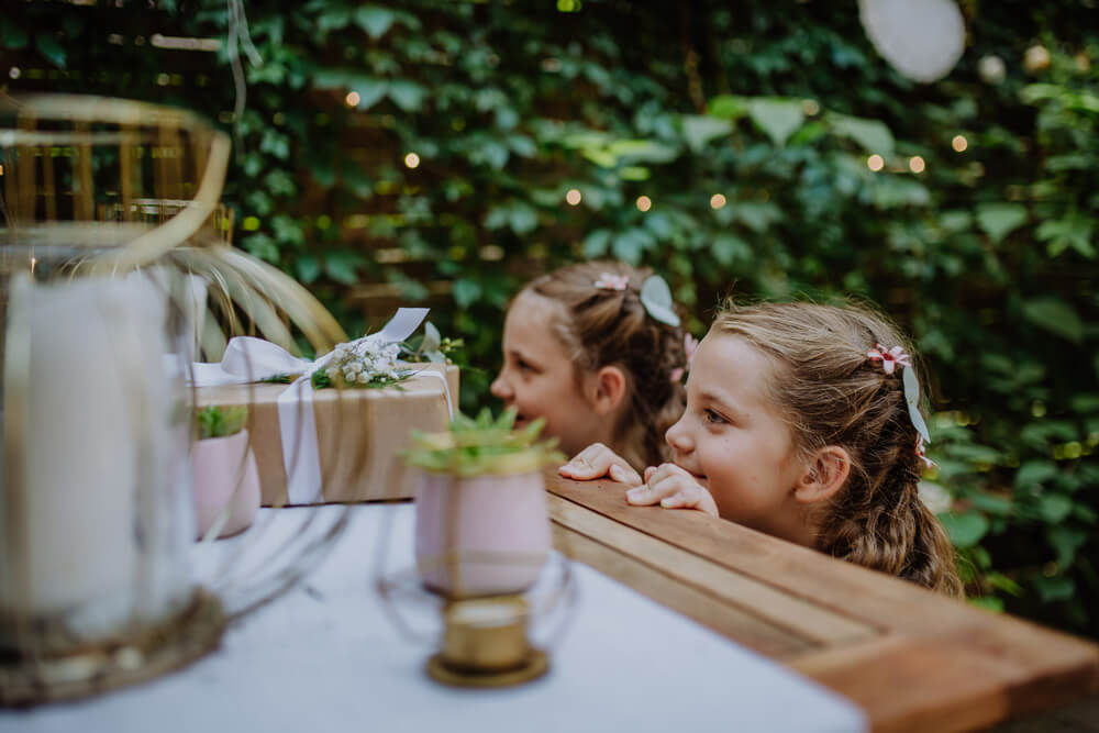 5 Fun Summer Activities for Children at Your Wedding Reception