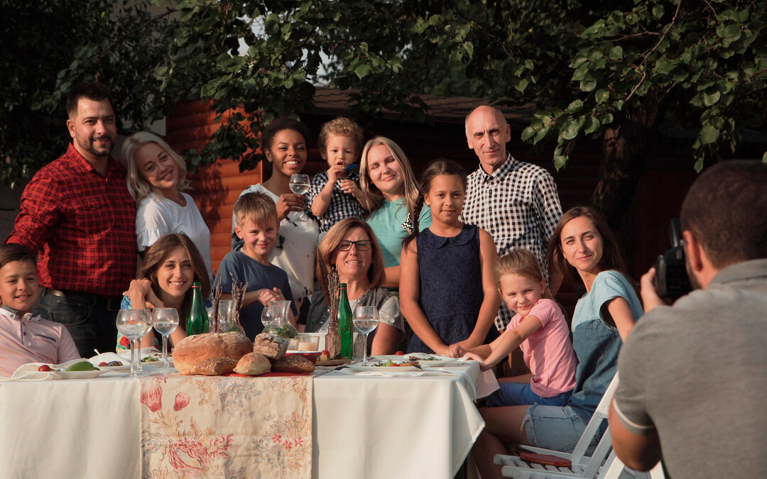 What Activities Should You Plan for a Family Reunion?