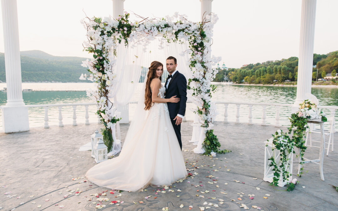 How to Plan a Micro Wedding That Still Feels Grand