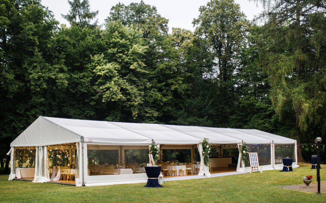 Pros and Cons of Heated Tents for Winter Events